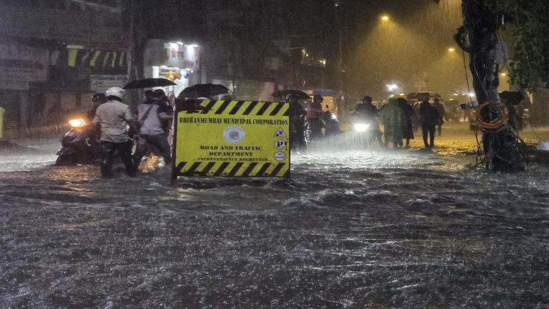In a first, Mumbai witnesses earliest monsoon arrival